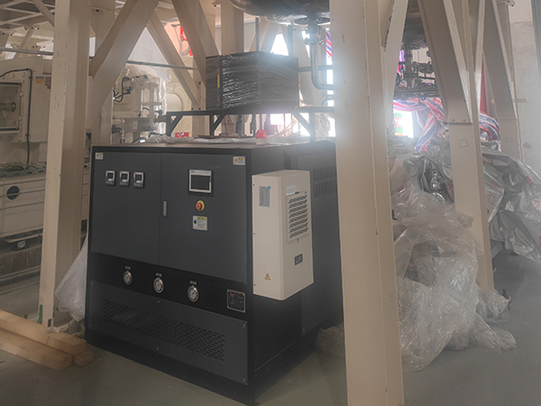 鋰電隔膜模溫機，提升鋰離子電池生產效率