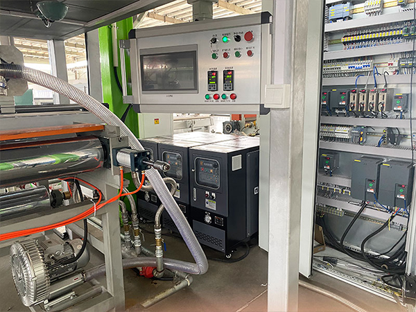 發泡擠塑控溫模溫機溫度控制，擠塑生產新利器